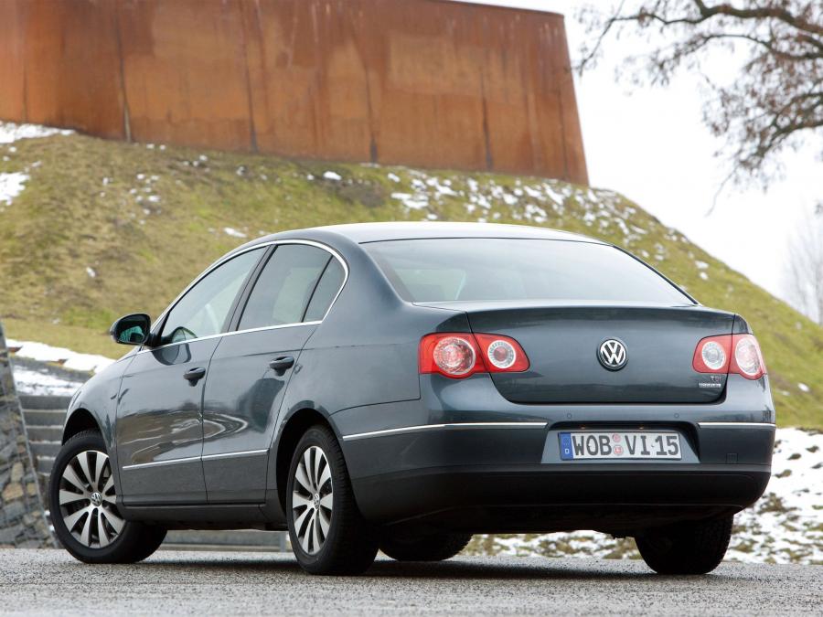  Volkswagen Passat EcoFuel 2009 года  (фото 2 из 7)